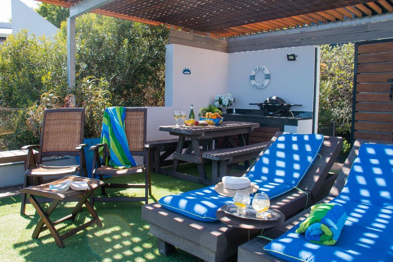 185 On Beach Boutique Suites Гордонс-Бэй Экстерьер фото